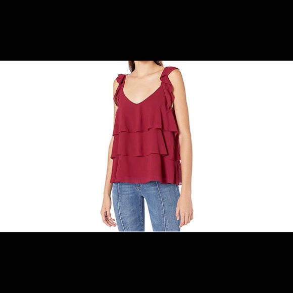 cupcakes & cashmere Tops - Cupcakes and Cashmere Giulia Top